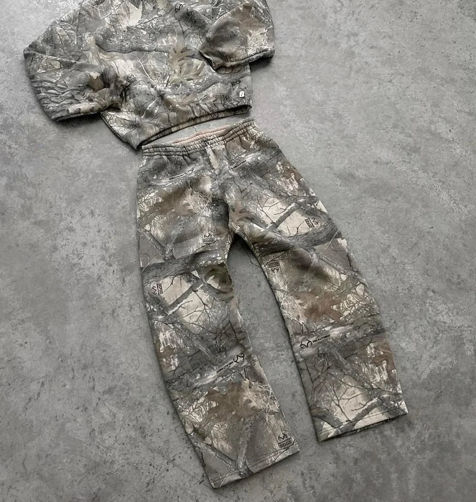 Oversized Camo Tracky